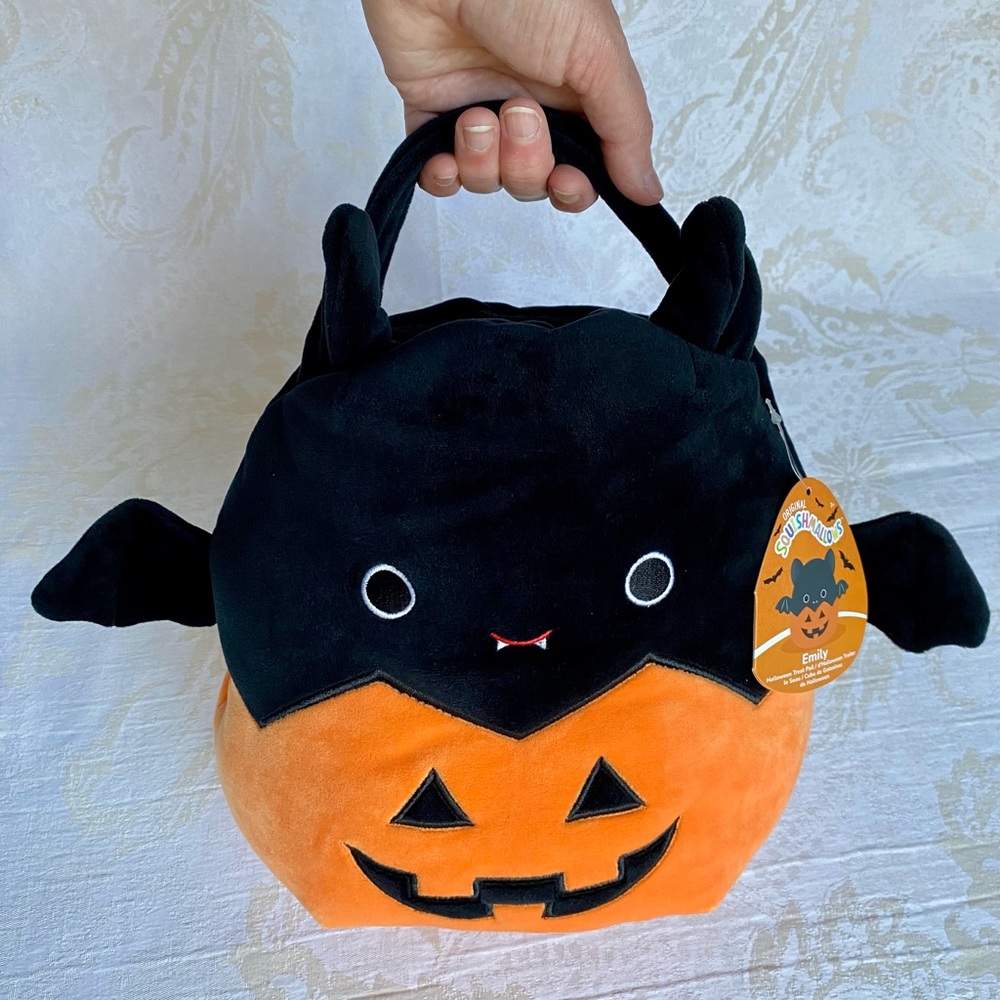 Squishmallows Emily Bat Halloween Treat Pail - Picture 10 of 10